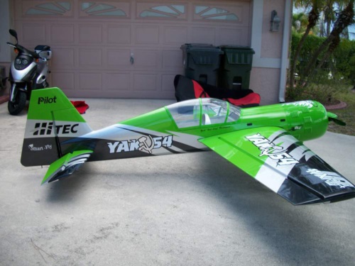 Here is a really nice Pilot yak in the race green scheme